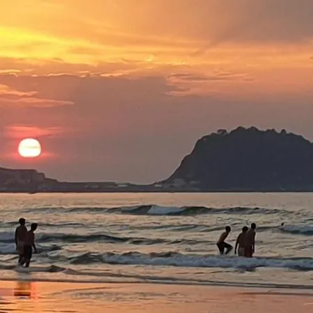 Amplio Piso En La Playa De 135 M2 Con Garaje *